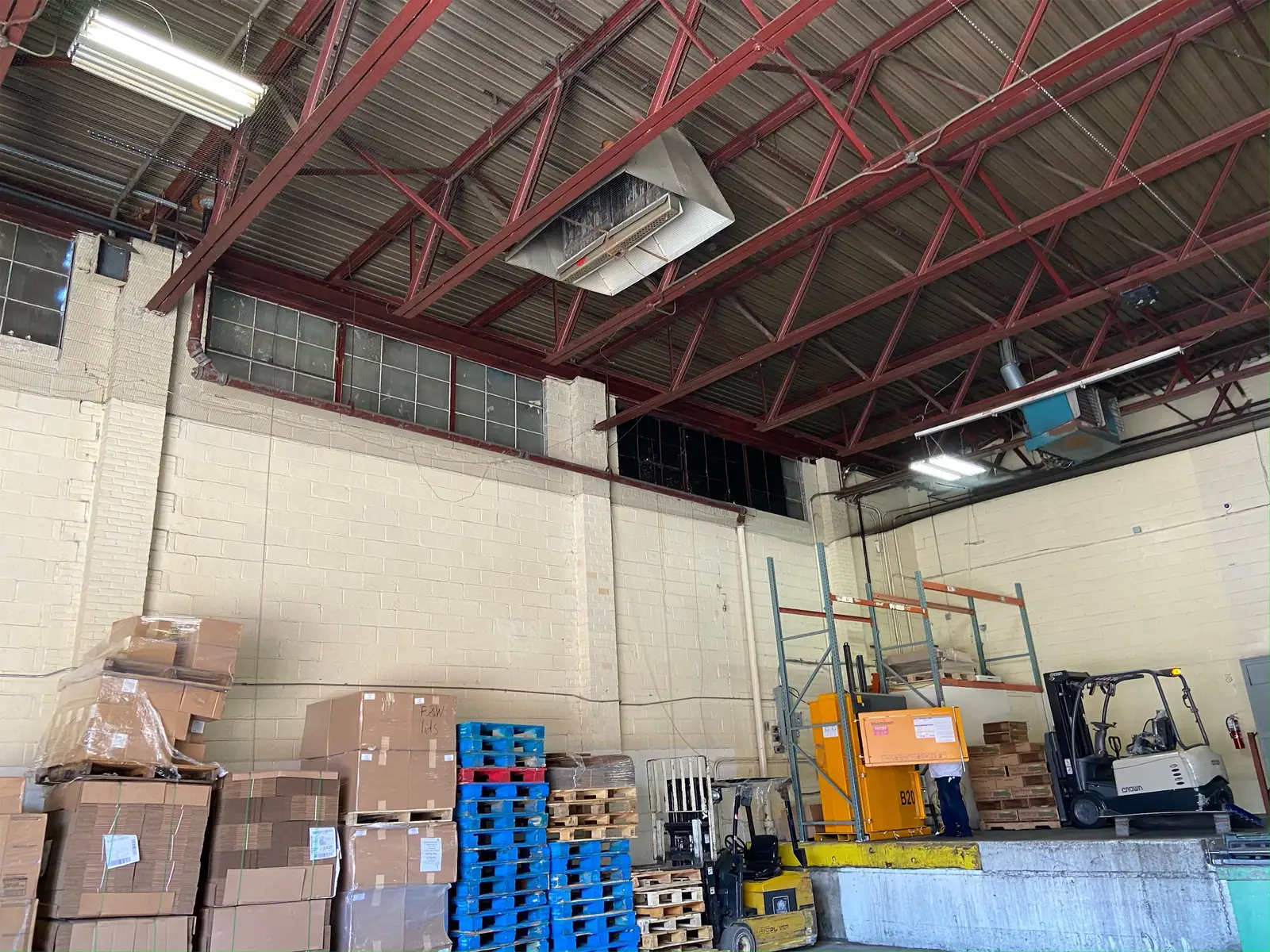 bird netting installed to block nesting and roosting areas for Parking Lot Garage Canada Geese Control